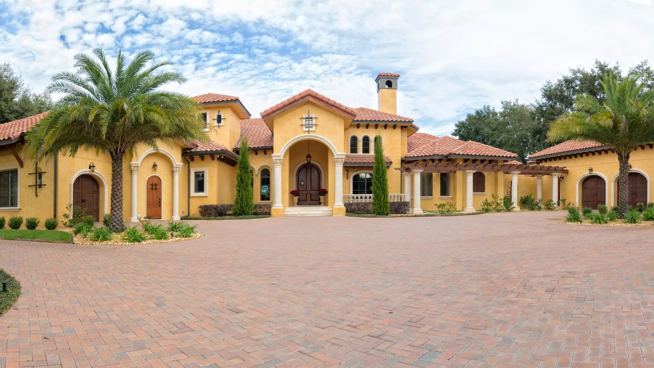 Seven Bridges neighborhood pool view